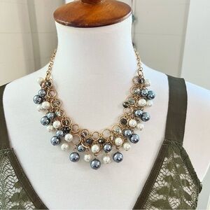 FAUX Pearl‎ Bauble Necklace w/ Gold Toned Metal